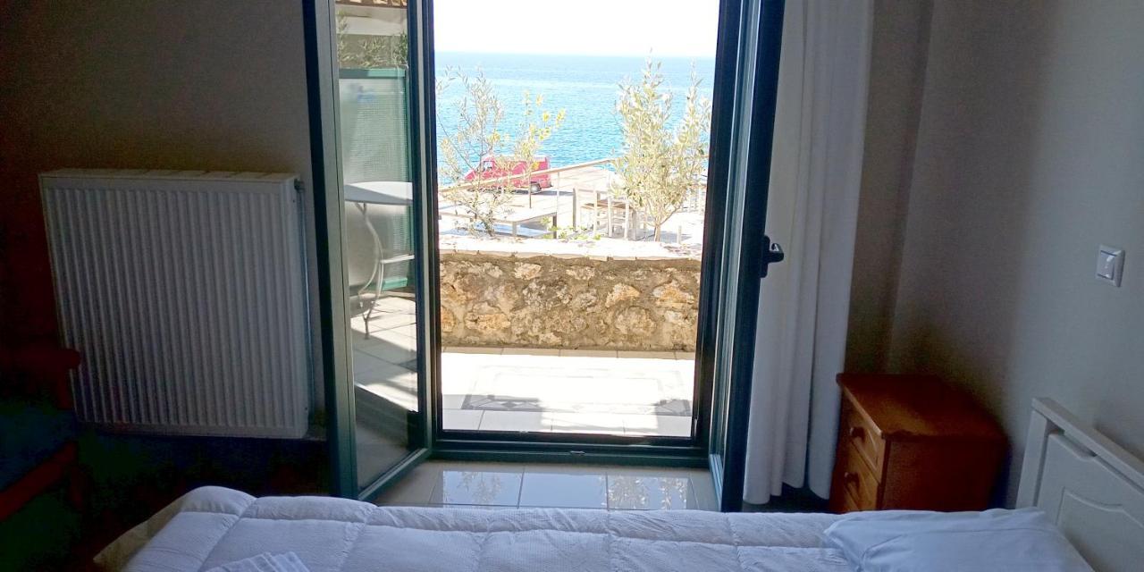 Aparthotel Gorgones, Sea-Front, Great View Kardamyli Exterior foto