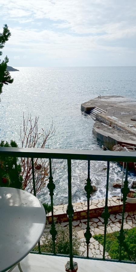 Aparthotel Gorgones, Sea-Front, Great View Kardamyli Exterior foto