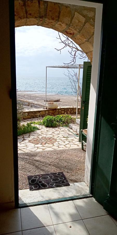 Aparthotel Gorgones, Sea-Front, Great View Kardamyli Exterior foto