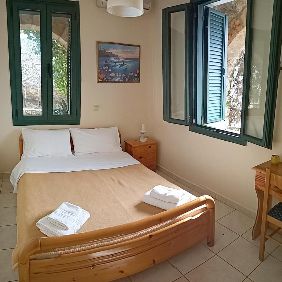 Aparthotel Gorgones, Sea-Front, Great View Kardamyli Exterior foto