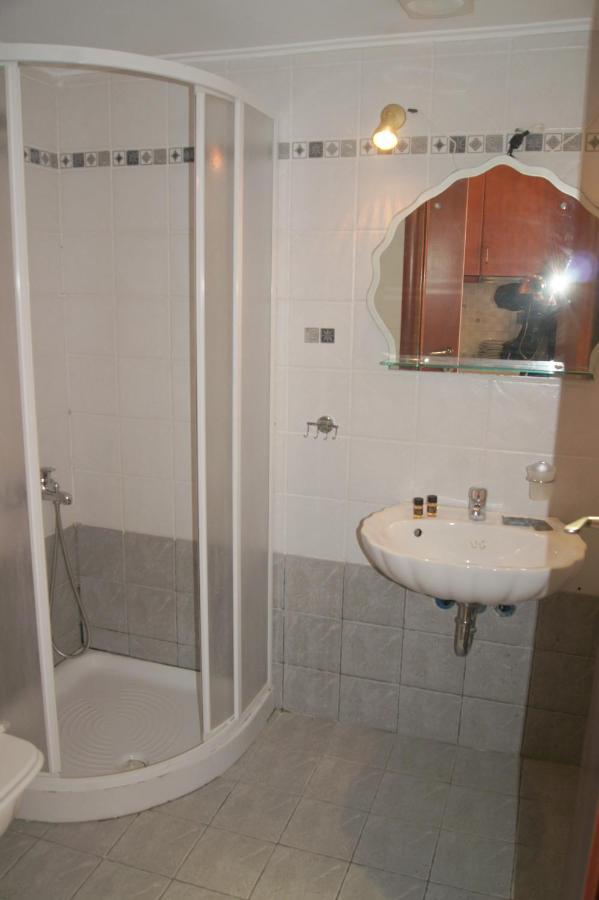 Aparthotel Gorgones, Sea-Front, Great View Kardamyli Exterior foto