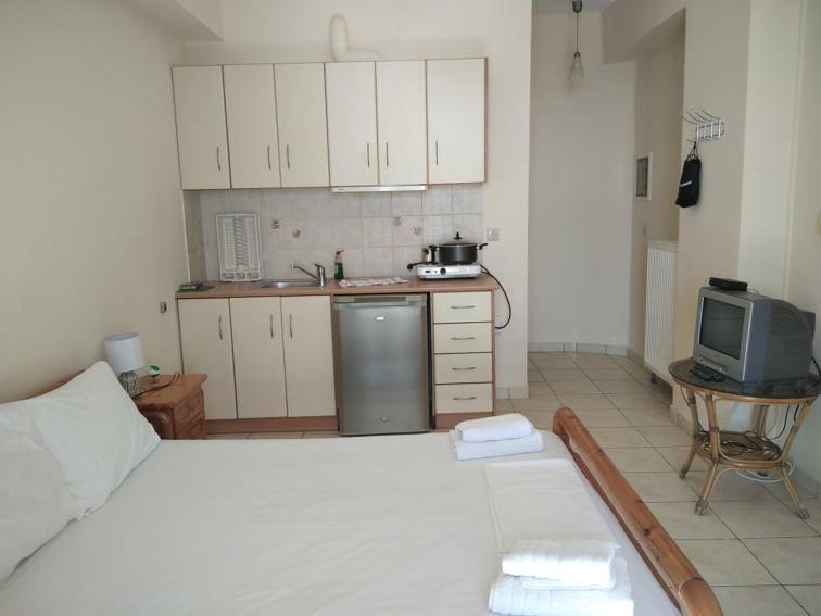 Aparthotel Gorgones, Sea-Front, Great View Kardamyli Exterior foto